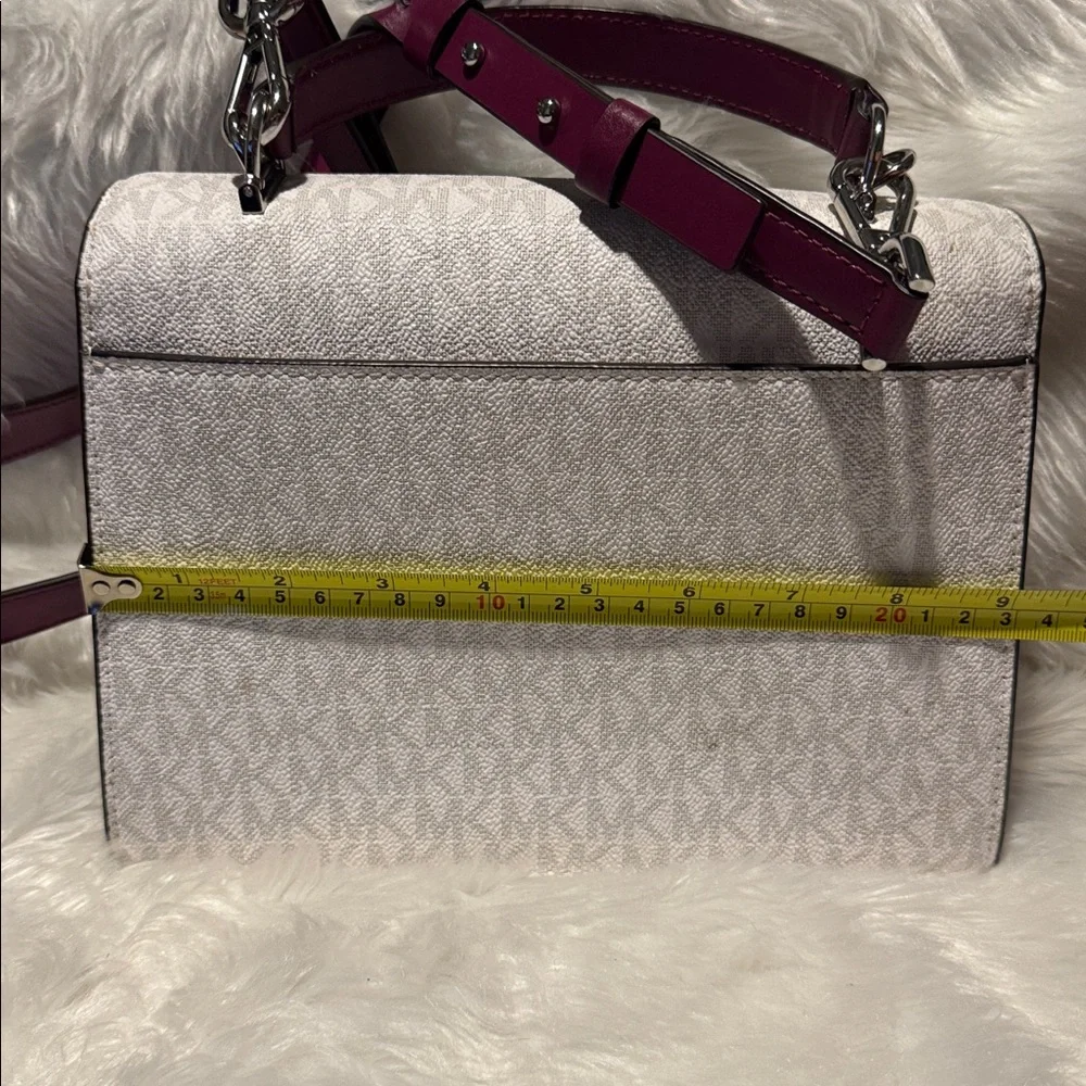 Michael Kors White and Purple Satchel, crossbody band. - Picture 4 of 6